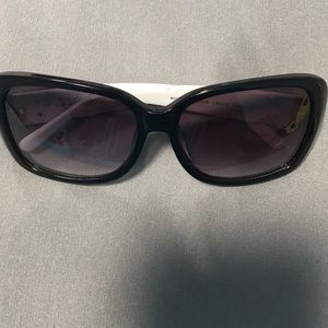 Chanell sunglasses with case