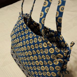 Small Vera Bradley handbag in Riviera Blue pattern