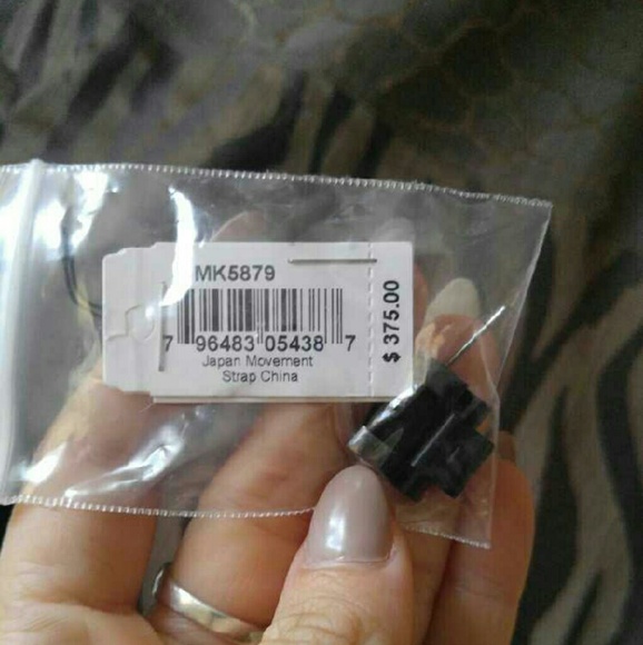 Michael Kors Black watch - Picture 4 of 4