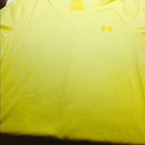 Under armour t -shirt