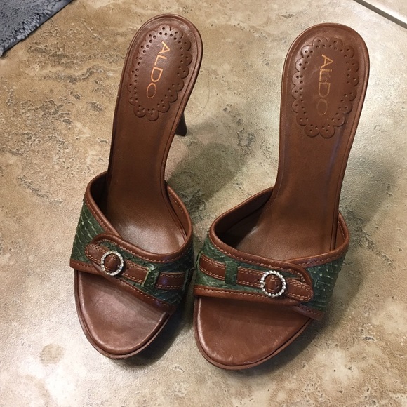 Sassy cute and casual Aldo pumps!