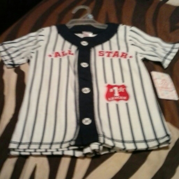 Kids clothing