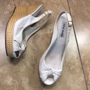 Cute and comfortable white wedges.