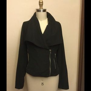 *Price Reduced* BB Dakota black jacket