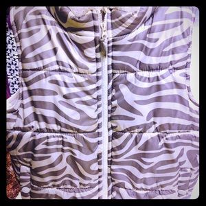 Carters sz 6 puffy vest with silver zebra print
