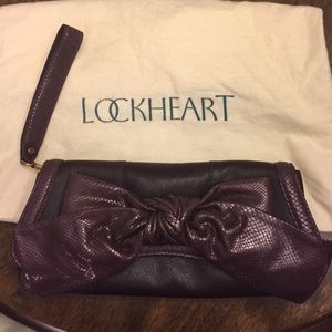 Lockheart Bow Clutch
