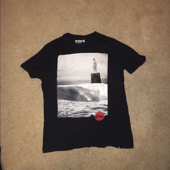 Very good quality Hurley Graphic T-Shirt