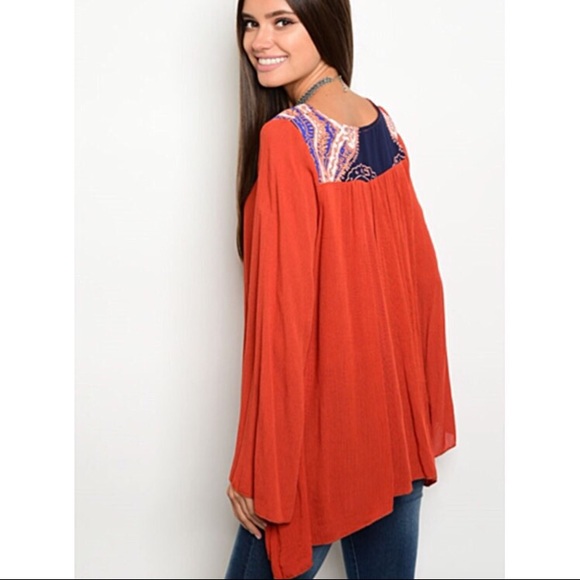 Bell sleeve tunic 💫last one!! - Picture 3 of 3