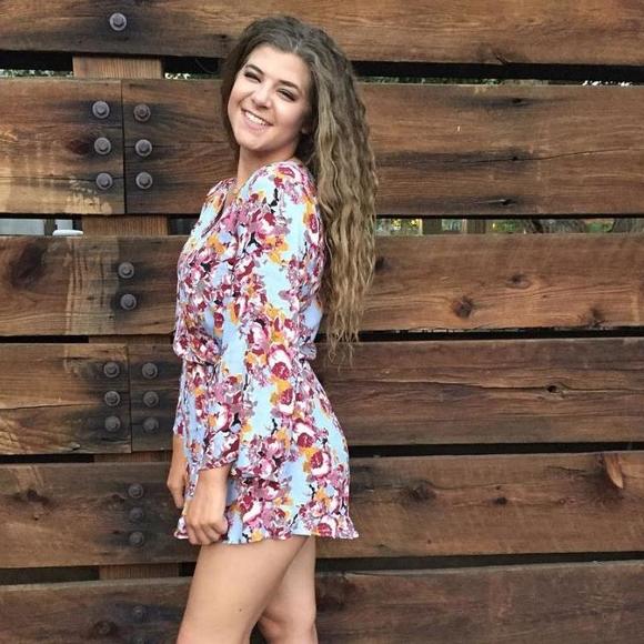 Meet your Posher, Maris