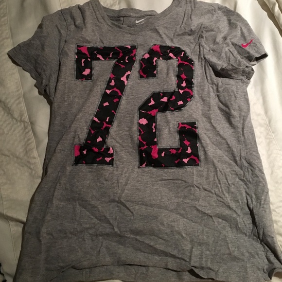 kids XL Nike tee