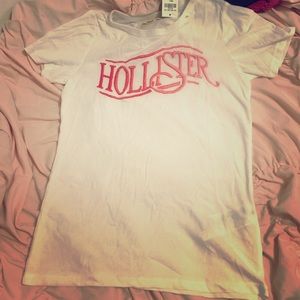 Hollister tshirt