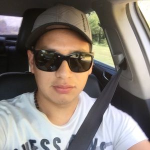 Meet your Posher, Armando