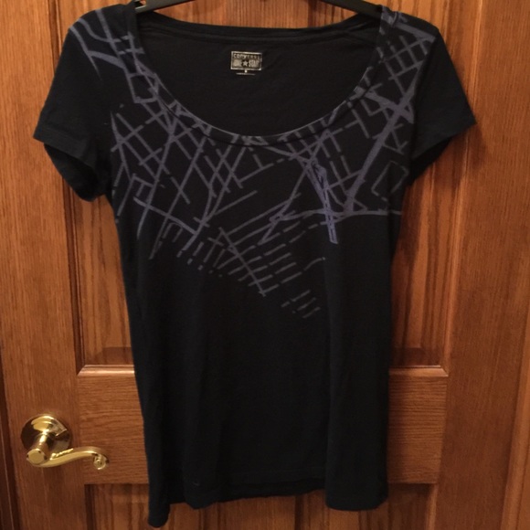 Juniors T-shirt