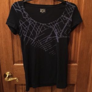 Juniors T-shirt