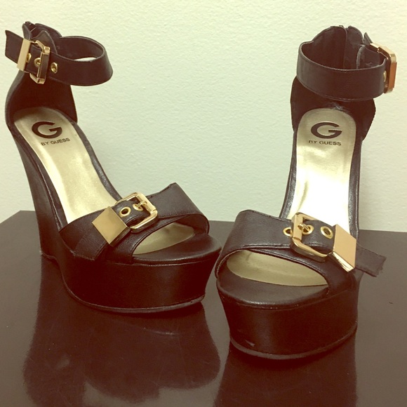 Guess wedges