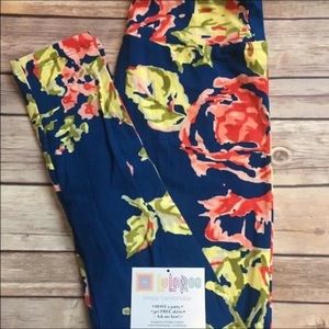 ISO of Lularoe Cabbage Rose blue leggings