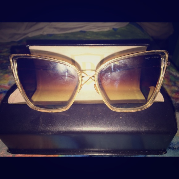 I\'m selling Some beautiful DITA Sun Glasses