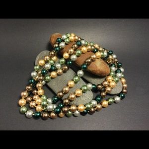 Three strands culture pearl necklace