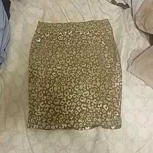 Gold leopard pencil skirt