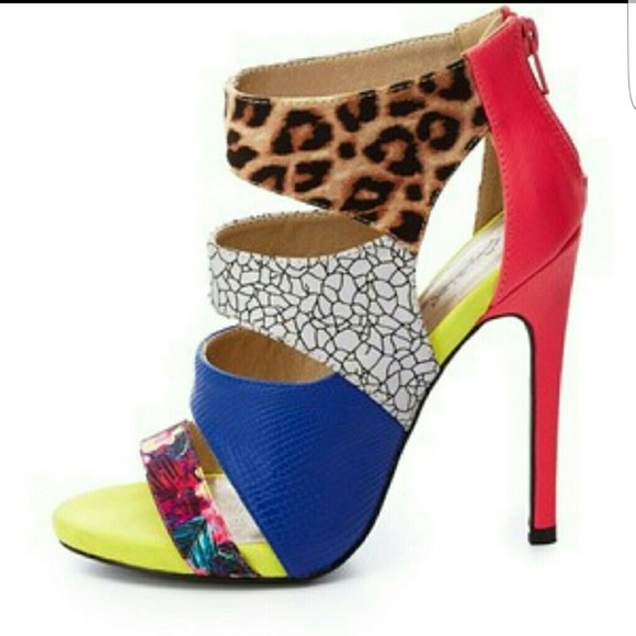 Mixed media cut out heel