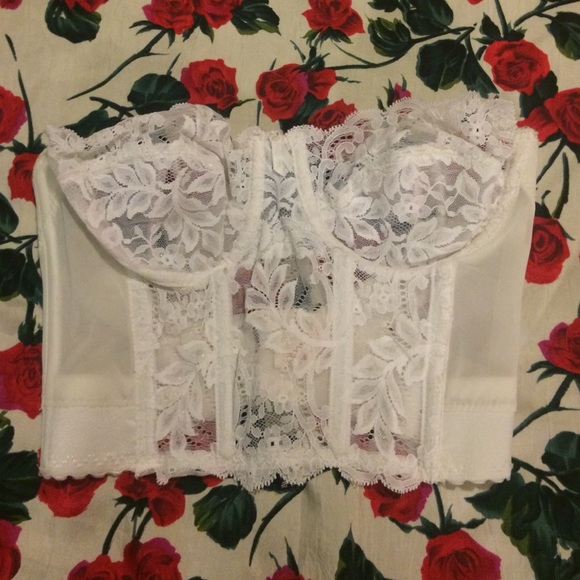 White lace corset