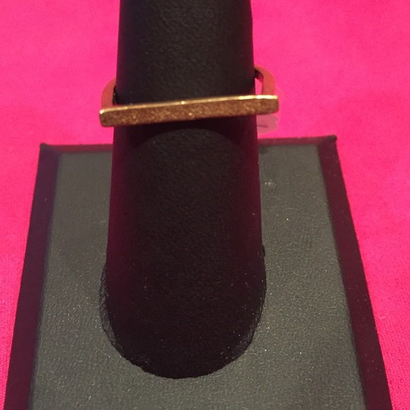 Fine Line Ring