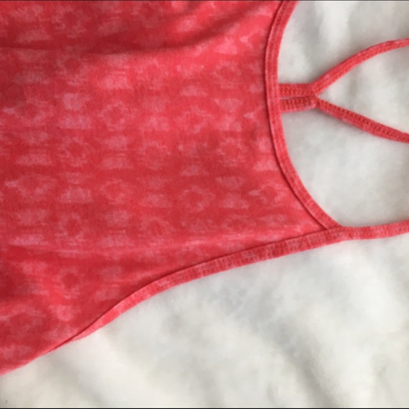 Pink tribal print halter top - Picture 2 of 4