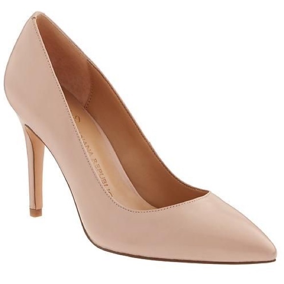 Nude Kinsley Pumps