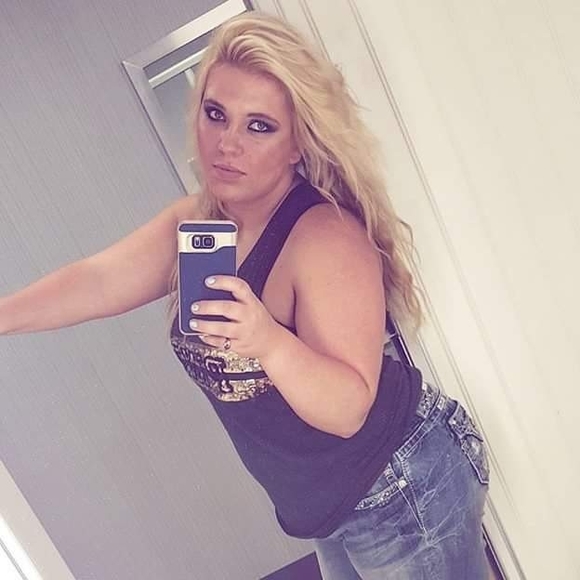 Meet your Posher, MaKenzi!