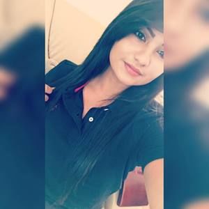 Meet your Posher, Elisa