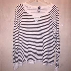 Roxy light weight sweatshirt size XL