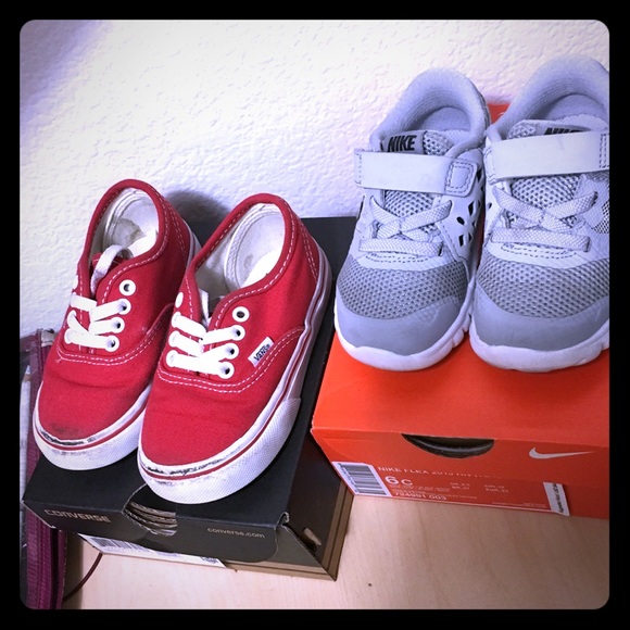 2 pairs of shoes