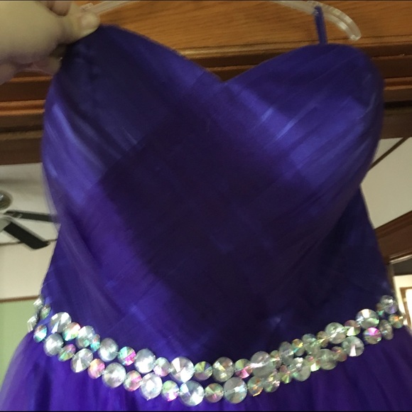 Prom Dress - Picture 2 of 4