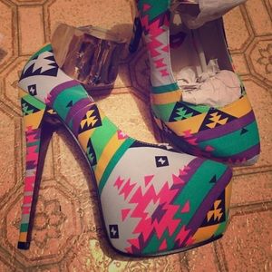 **BRAND NEW NEVER WORN** Aztec Platform Heels