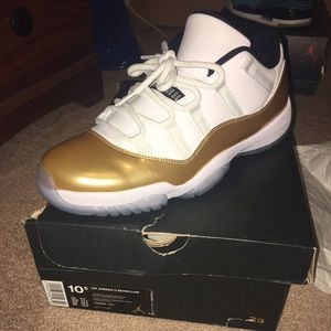Air Jordan Retro 11 Low 'Closing Ceremony'