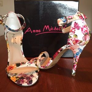 Anne Michelle floral strappy heels