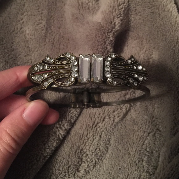 bracelet - Picture 1 of 2