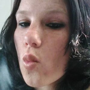 Meet your Posher, Donyell carmila