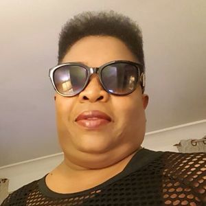 Meet your Posher, Pauline