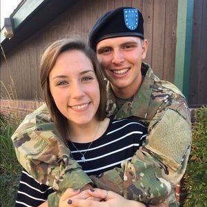 Meet your Posher, Kayla