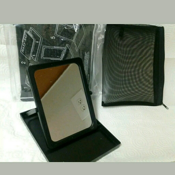 Travel Makeup Tray Mirror + Makeup + Luminizers