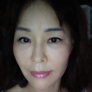 Meet your Posher, Suzanne