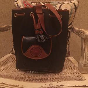 Pristine condition classic Navy/brown with wallet