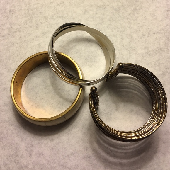 Lot of 3 Bracelets