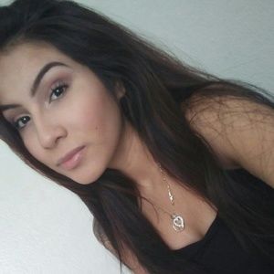 Meet your Posher, Ana laura