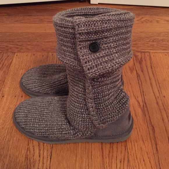 Gray Knit Ugg Boots. Size 7