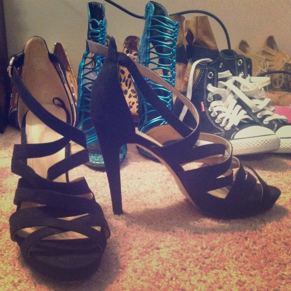 Little black pumps!!!