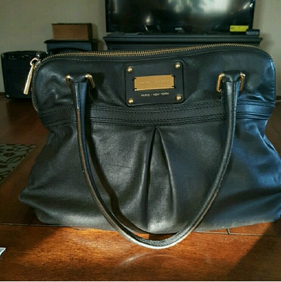 Marc Jacobs black leather bag