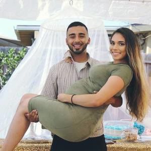 Meet your Posher, Monessa