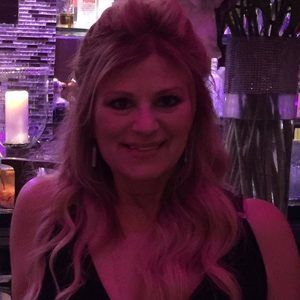 Meet your Posher, Leslie